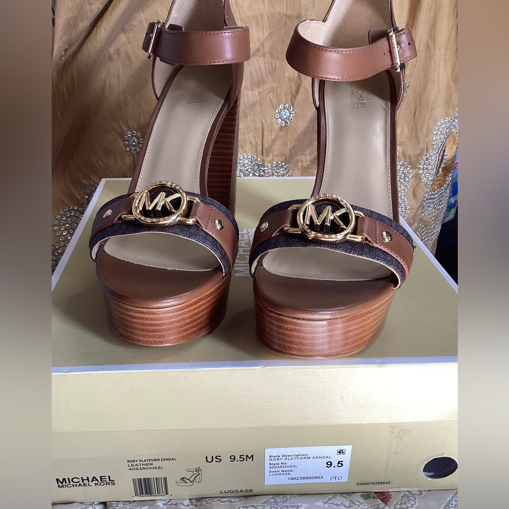 Michael Kors Tan and Black Rory Platform Leather Heels 9.5 *FIRM PRICE* - Picture 1 of 11